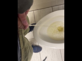 strong piss stream