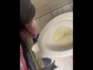 strong piss stream