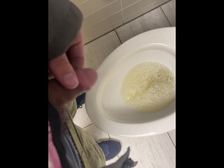 strong piss stream