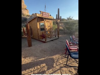 Cowgirls get fucked in the desert