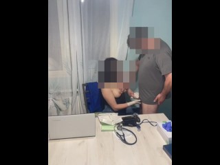 Seconda parte. Video full su onlyfans. Dottoressa sega e si fa sborrare