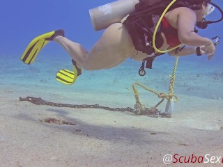 We found a broken dive site mooring and fucked underwater at the abandoned dive site!