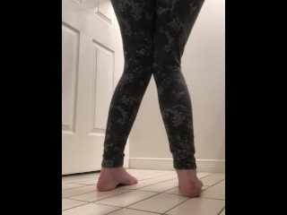 Very Desperate in Tight Gray Leggings, Huge Flood of Piss Wetting Leggings