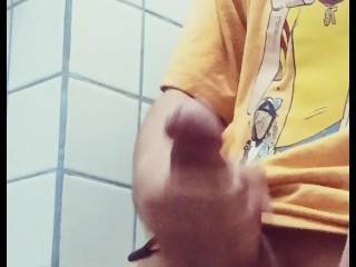 biglaang libog napa jakol ako sa Cr sarap kumantot, Kelan kaya makaka ranas ng kantot (Part 1)