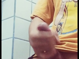 biglaang libog napa jakol ako sa Cr sarap kumantot, Kelan kaya makaka ranas ng kantot (Part 1)