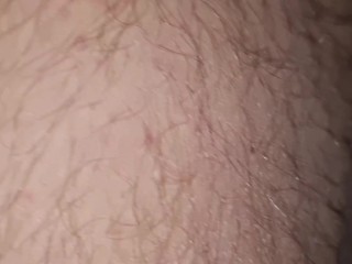 AMATORIALE | SBORRATA E GEMITI - RAGAZZO ITALIANO SBORRA CON UN GROSSO CAZZO