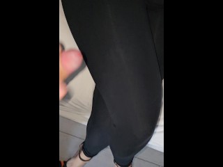 chissà come mai riesco sempre a trovare il modo per sporcarmi tutta come una troietta