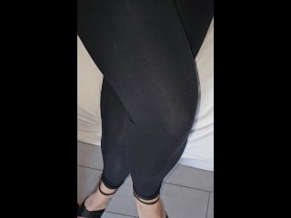 chissà come mai riesco sempre a trovare il modo per sporcarmi tutta come una troietta