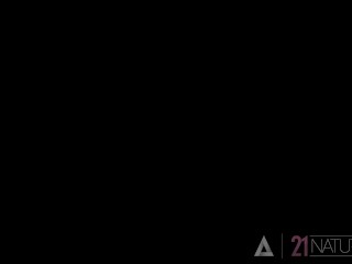 21 NATURALS - Sexy Jessy Jey Is Really Excited To Feel A Big Dick In Her Tight Ass At The Office