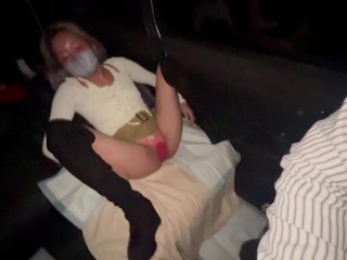 女子大生がカーセックスに興奮し過ぎておパンツ濡れビチョビチョ