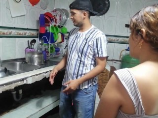 ME FOLLO ALA EMPLEADA DOMESTICA DE LA CASA DE MIS PADRES