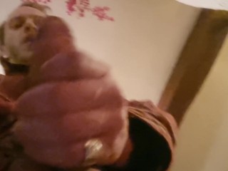 Hot cumshot in the chimney !