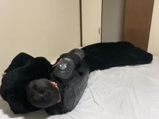 布団に擦り付けオナニー