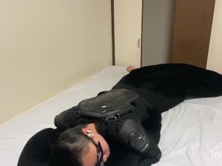 布団に擦り付けオナニー