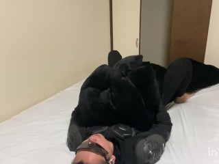 布団に擦り付けオナニー