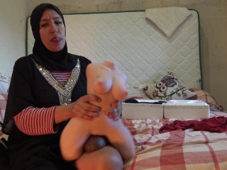 Iraqi Arab Wife In London - عاهرة عراقية في المملكة المتحدة