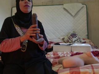 Iraqi Arab Wife In London - عاهرة عراقية في المملكة المتحدة