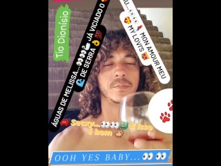 Festival de 🐾 no 🏰 do brasileirinho