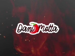 Foda matinal ele me acordou com gozada na bucetinha apertada - Dani Motta