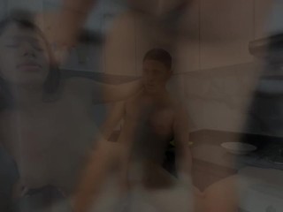 Le doy toda mi leche a mi timida hermanastra para su cereal hasta terminar cogiendo fuerte y rico