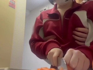 [個人撮影] 料理中なのに先輩に生挿入されて最後は対面状態で沢山中出しされちゃう陰キャJK