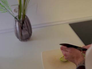 her CREAMPIE was the secret ingredient in the chef's recipe