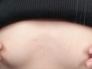 敏感でプルプルの乳首を摘んでチクニー/ビンビンに勃って乳首責めされる想像しちゃって乳首だけでイく//