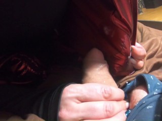 Preview-The nympho wife plays with her camel-toe jumpsuit and put some cum on her shinny red down-ja