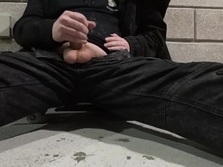 Skater Boy Cums All Over Himself At The Skatepark