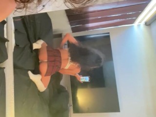 Vagina Rosada, Vagina latina, una flaquita cabello Rizado Falda cortita Latinas 💝