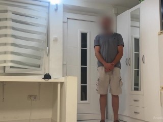 I met delivery guy naked. He did not want to go away.