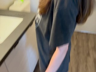 He came in my mouth while I was brushing my teeth! (Surprise Freeuse Facial)