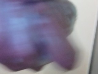 Er wollte ein Bad nehmen, beschloss aber, etwas Spaß zu haben