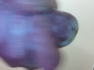 Er wollte ein Bad nehmen, beschloss aber, etwas Spaß zu haben