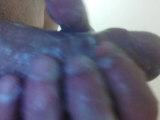 Er wollte ein Bad nehmen, beschloss aber, etwas Spaß zu haben