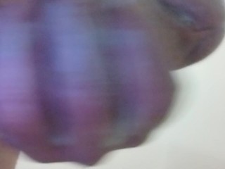 Er wollte ein Bad nehmen, beschloss aber, etwas Spaß zu haben