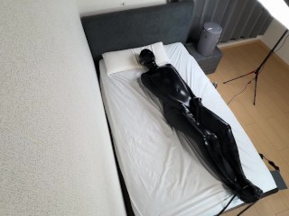 Escape game with blindfolded vacuum restraints💜