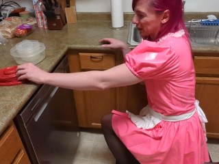 Trans Rubber Sissy Maid Doing Dishes