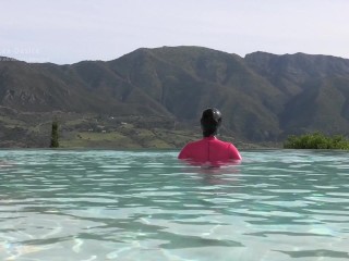 Asianrubberdoll in paradise