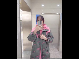 [LUMI_053] 地铁卫生间打胶