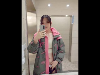 [LUMI_053] 地铁卫生间打胶