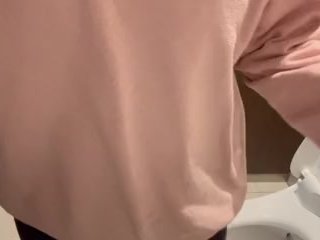 今日もデパートのト◯レで一人になった...