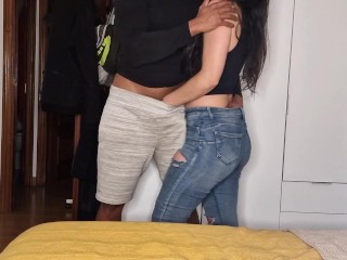 increible hermosa chica de Tinder con gran culo hace el amor por primera vez, la mejor cogida