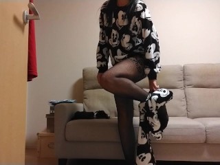 部屋着の下に・・