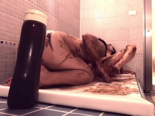 彼女のパイパンまんこをチョコまみれにして激甘クンニ♡ねっとりトロけるようなクリトリスへの愛撫で痙攣絶頂イキまくり　クリ舐め　全裸　ヌルヌル　濃厚　m字開脚　女性向け　AV　えっち　えむゆみ　カップル