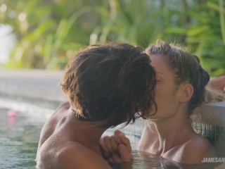 Innocent french kiss in the pool turns into intense sex