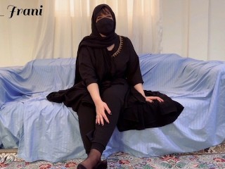 خ-ا.-ه-.ر محجبم ازم پرسید فوتجاب چیه بهش یاد دادم بهم گفت فوتجاب حشریش میکنه منم خیلی ارضاش کردم