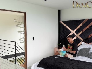 MY FRIEND CATCH3S ME MASTURBATING AND WE END UP FUCKING