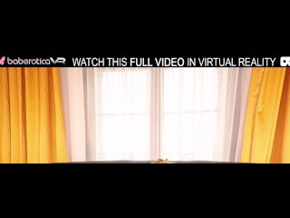 Solo hot Victoria Pupp naked on the sofa in VR.