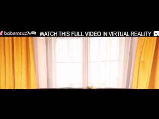 Solo hot Victoria Pupp naked on the sofa in VR.
